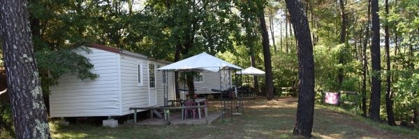 Camping ombragé à Rosières en sud Ardèche